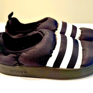 Adidas Puffylette Black 2022 -Size 12